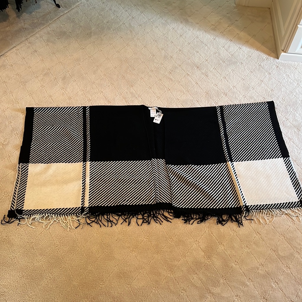 Hugo Boss Brand New Will PonchoWrap